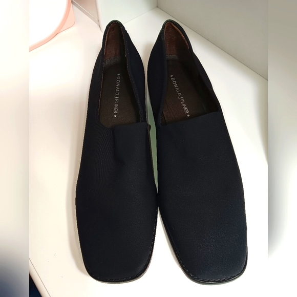 Donald J. Pliner Shoes - Donald J. Pliner Black Luxury Wooden Heeled Loafers 9M
